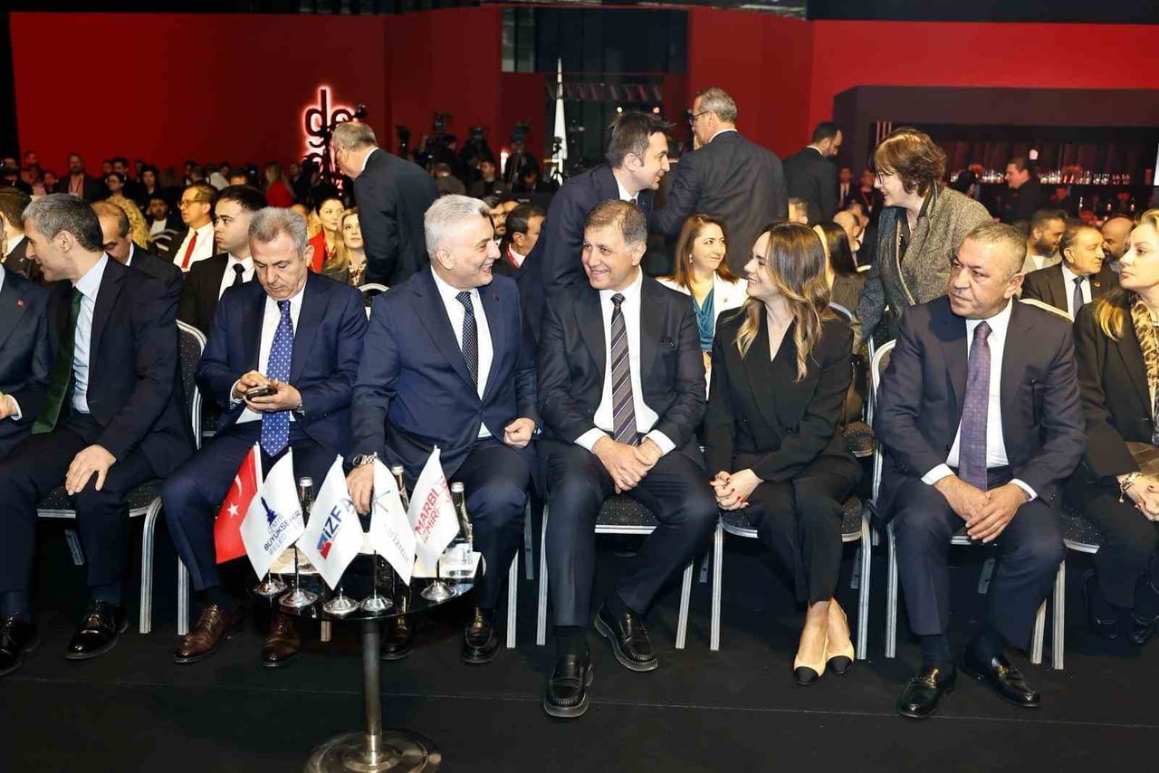 TÜRKİYE'NİN DOĞAL TAŞ ZENGİNLİĞİNİ DÜNYAYA TANITAN MARBLE İZMİR ULUSLARARASI DOĞALTAŞ VE...