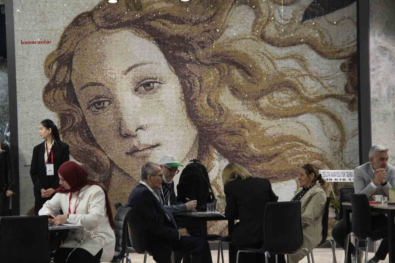 TÜRKİYE'NİN DOĞALTAŞ ZENGİNLİĞİNİ DÜNYAYA TANITAN MARBLE İZMİR ULUSLARARASI DOĞALTAŞ VE...