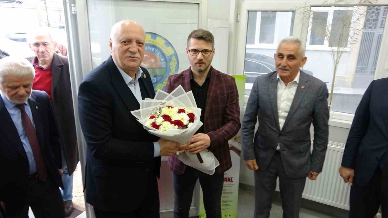 TÜRKİYE ZİRAAT ODALARI BİRLİĞİ GENEL BAŞKANI ŞEMSİ BAYRAKTAR, TRABZON ORTAHİSAR ZİRAAT ODASI’NI...