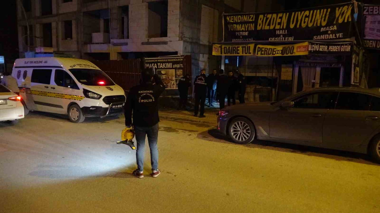 TUVALETİNİ YAPMAK İÇİN ÇIKTIĞI İNŞAATTA DÜŞEN ŞAHIS YARALANDI