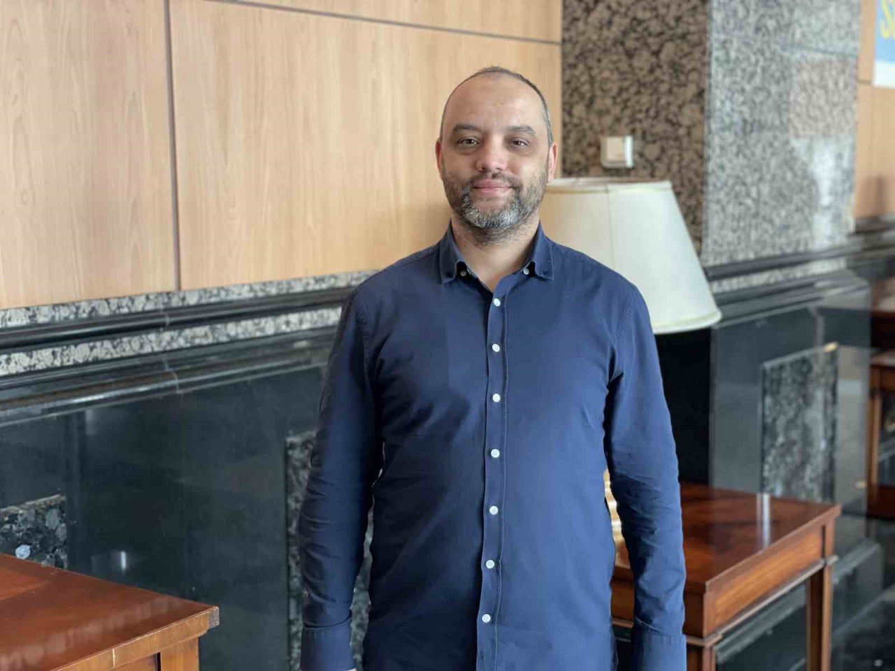 UĞUR TOPRAKDEVİREN