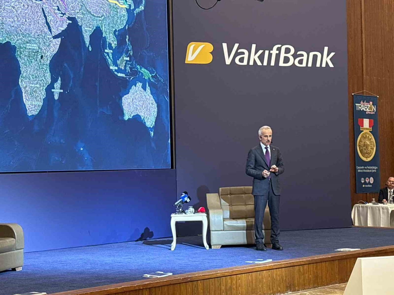 ULAŞTIRMA VE ALTYAPI BAKANI ABDULKADİR URALOĞLU, ‘TRABZON GÜNLERİ’ KAPSAMINDA DÜZENLENEN ‘61...