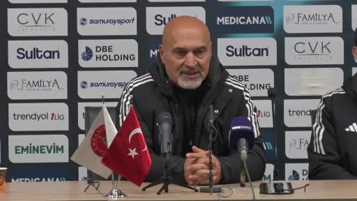 Ümraniyespor Teknik Sorumlusu Levent Açıkgöz, Sakaryaspor galibiyetinin ardından ligde kalmayı...