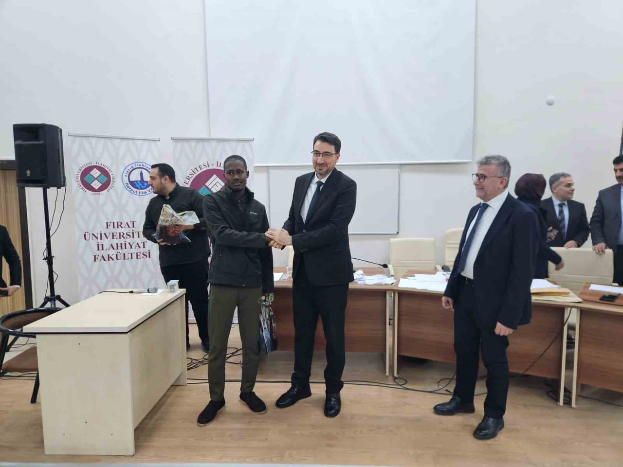 ÜNİVERSİTELER ARASI 3. HAFIZLIK YARIŞMASI BÖLGE FİNALİ ELAZIĞ’DA GERÇEKLEŞTİ