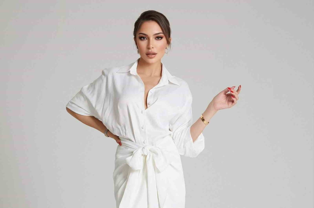 ÜNLÜ MODEL VE SUNUCU TUĞÇE ARAL, YENİ MAGAZİN PROGRAMIYLA NR1 TÜRK EKRANLARINDA İZLEYİCİYLE...