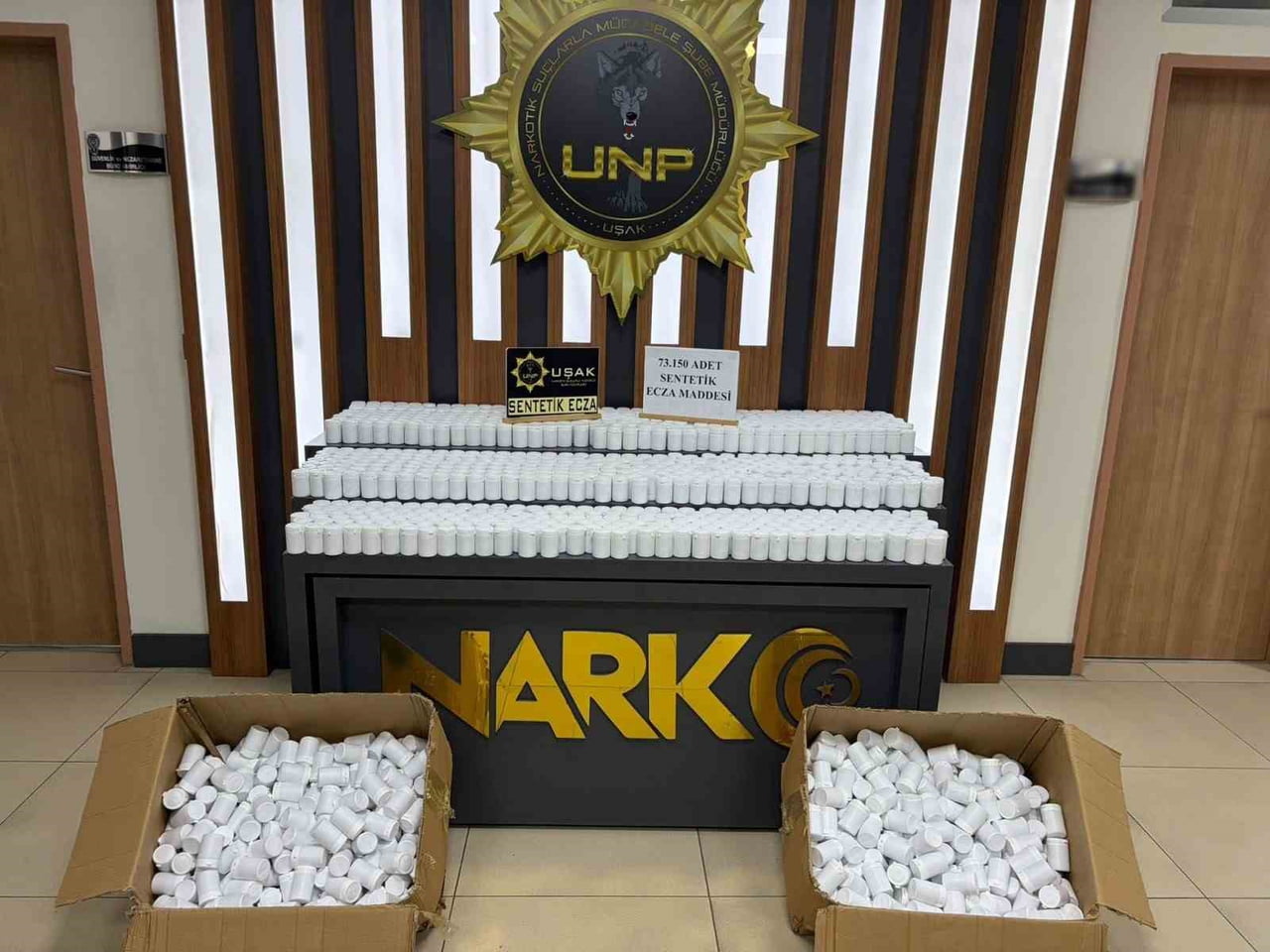 UŞAK’TA GERÇEKLEŞTİREN UYUŞTURUCU OPERASYONLARINDA GÖZALTINA ALINAN 4 ŞÜPHELİDEN 3’Ü...