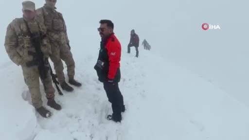 Uzman ekipten çığ bölgesinde inceleme: 95 gündür kayıp çoban için arama şartları...