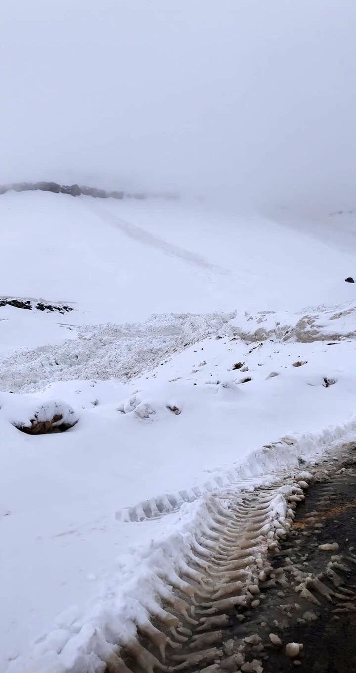 UZUNGEÇİT BELDE YOLUNDA KAR YAĞIŞI VE TİPİ HAYATI FELÇ ETTİ.