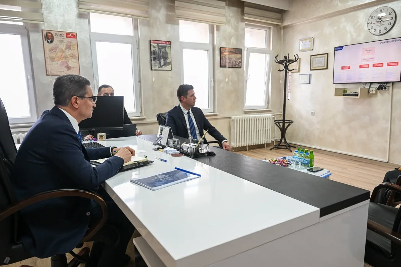 VALİ AYDIN BARUŞ, ERZURUM İL SANAYİ VE TEKNOLOJİ MÜDÜRLÜĞÜ’NÜ ZİYARET EDEREK YÜRÜTÜLEN ÇALIŞMALAR...