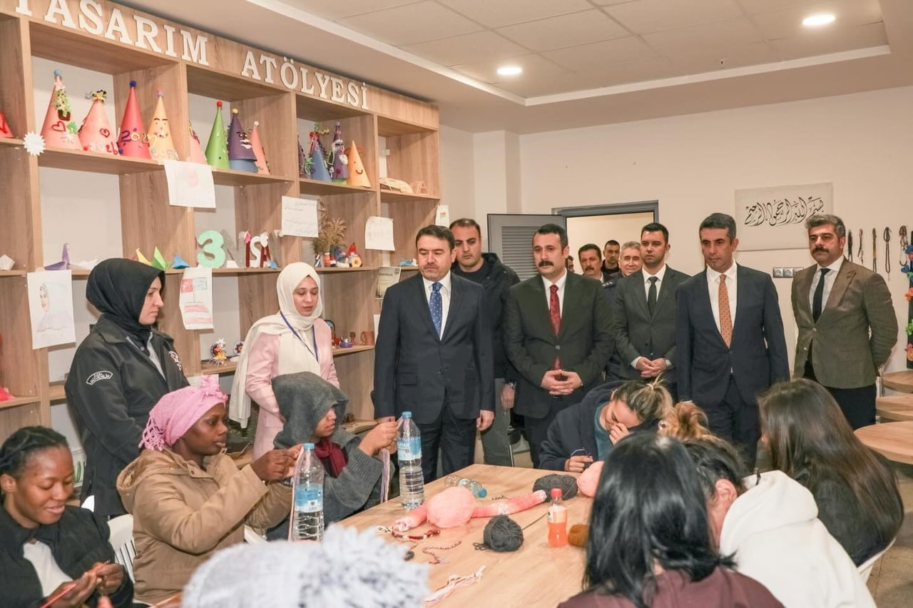 VALİ IŞIN, GERİ GÖNDERME MERKEZİ’Nİ İNCELEDİ