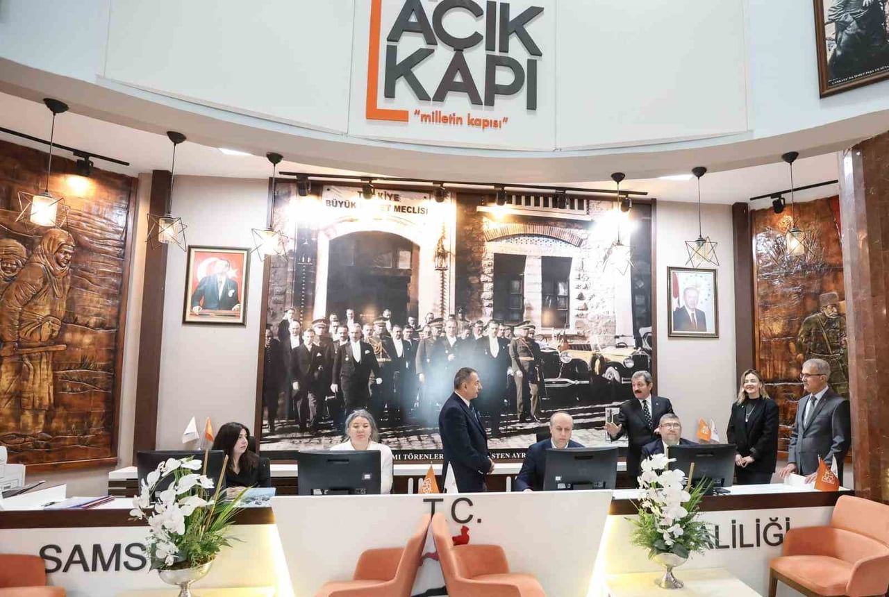 VALİ ORHAN TAVLI, VALİ YARDIMCISI MUSTAFA YILDIZ VE AÇIK KAPI ŞUBE MÜDÜRÜ KENAN AKÇAY İLE...