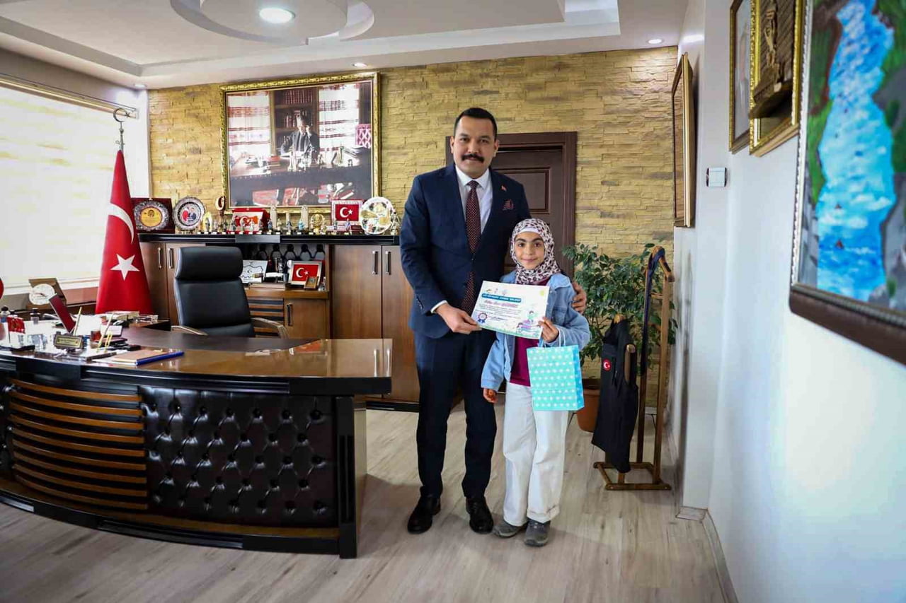 VAN'IN MURADİYE İLÇESİNDE 62. KÜTÜPHANE HAFTASI DÜZENLENEN ETKİNLİKLERLE KUTLANMAYA DEVAM...