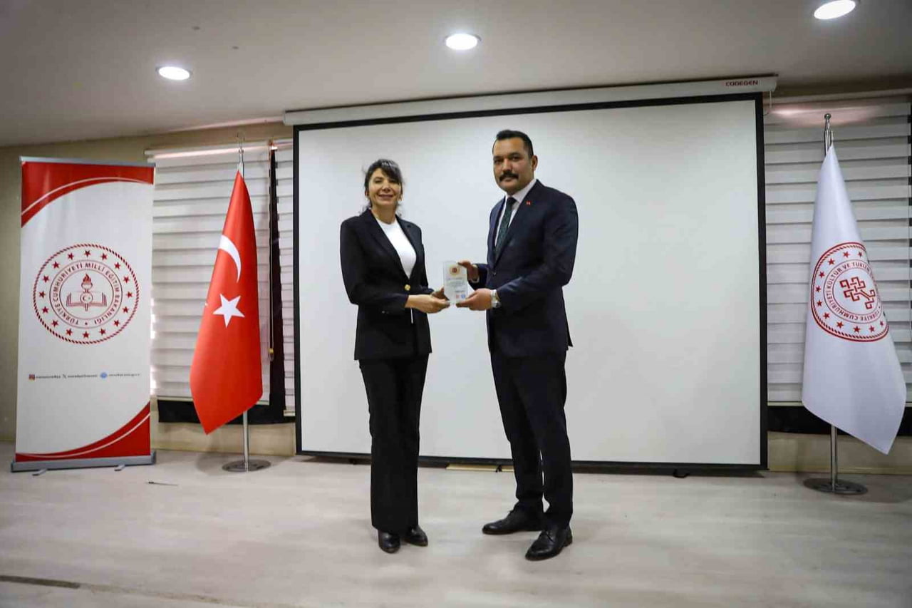 VAN'IN MURADİYE İLÇESİNDE, AKADEMİ MURADİYE 2 PROJESİ KAPSAMINDA "EĞİTİM YÖNETİMİNDE LİDERLİK...