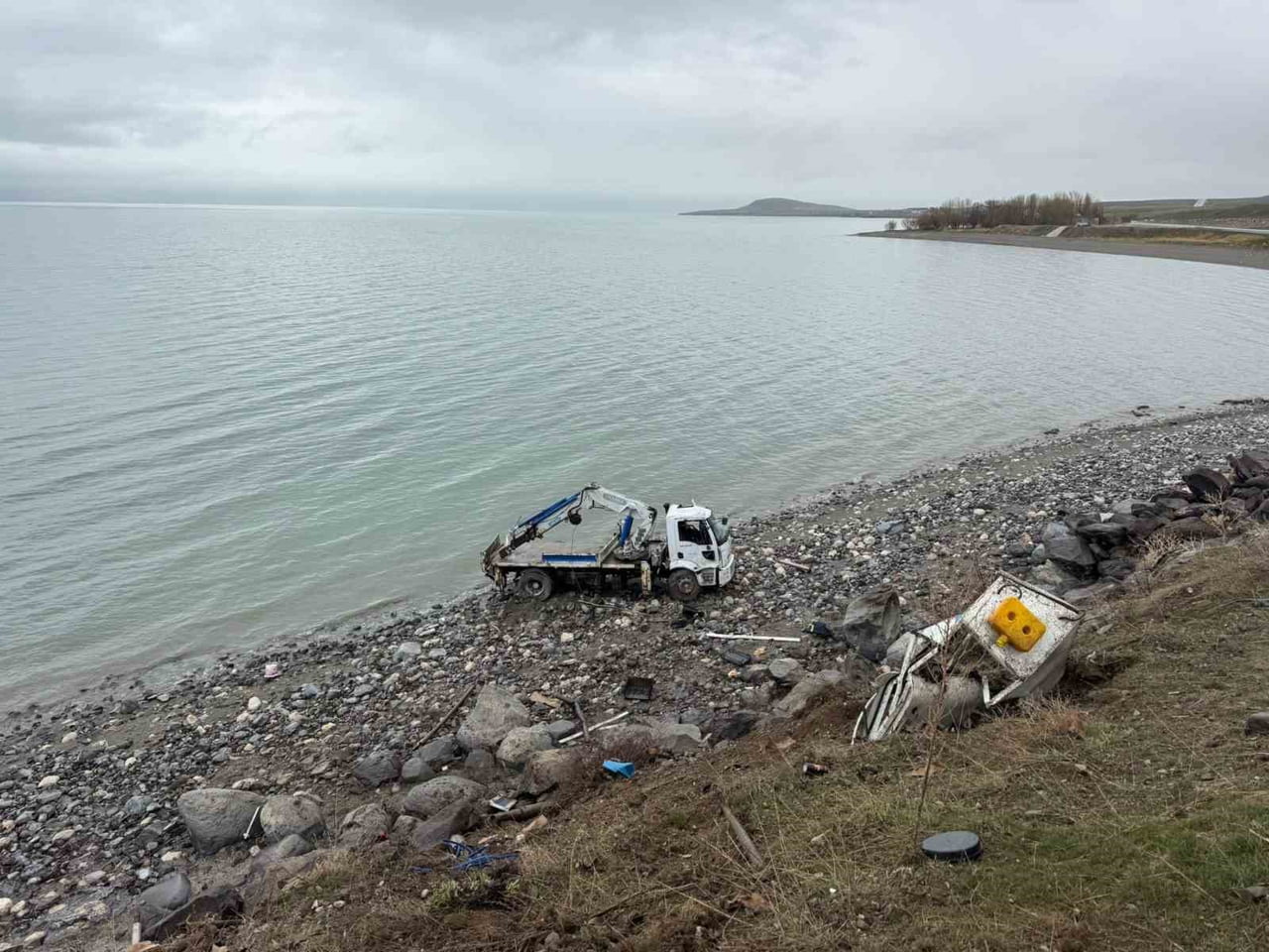 VAN SU VE KANALİZASYON İDARESİ (VASKİ) GENEL MÜDÜRLÜĞÜ'NE AİT İÇME SUYU EKİBİNİ TAŞIYAN HİZMET...