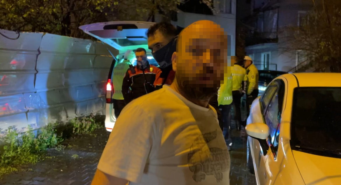 VURAL S.'YE 'DUR İHTARINA UYMAMAK' SUÇUNDAN 200 BİN TL, 'EHLİYETSİZ ARAÇ KULLANMAK'TAN 23 BİN 410...