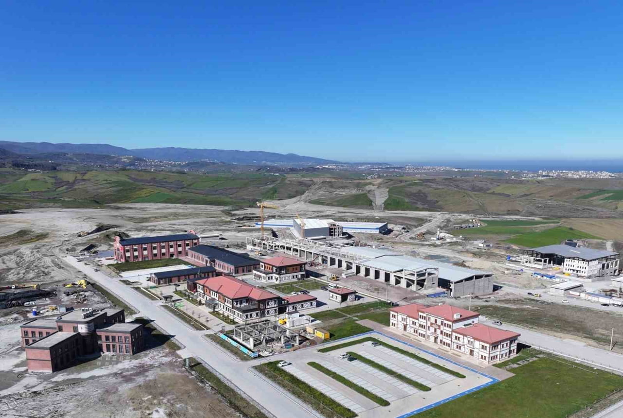 YALOVA MAKİNE İHTİSAS ORGANİZE SANAYİ BÖLGESİ'NDE (YOSB) ENERJİ ALTYAPISINA YÖNELİK KAPSAMLI...