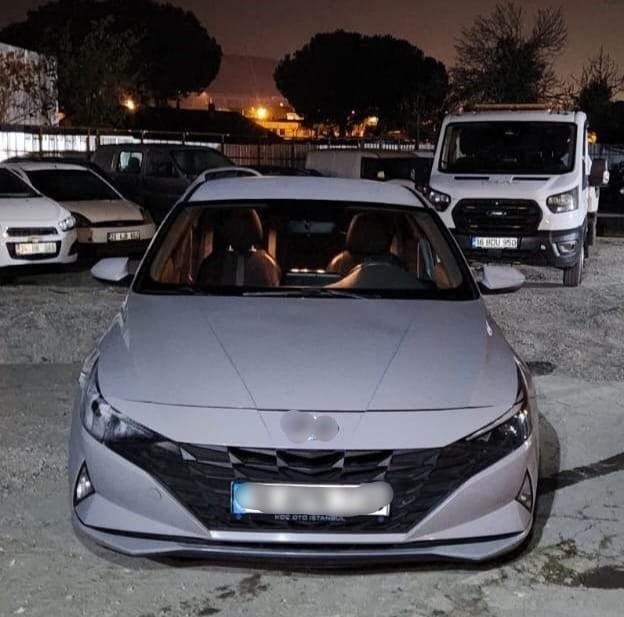 YASA DIŞI YOLLARLA ÜLKEYE GİRİŞ YAPAN YABANCI UYRUKLU ŞAHISLARIN TAŞINDIĞI BİR ARAÇ...