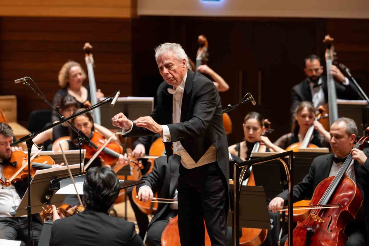 YAŞAR ÜNİVERSİTESİ SENFONİ ORKESTRASI, ÜNİVERSİTENİN ‘25’İNCİ KURULUŞ YIL DÖNÜMÜ KONSERİ’NDE...