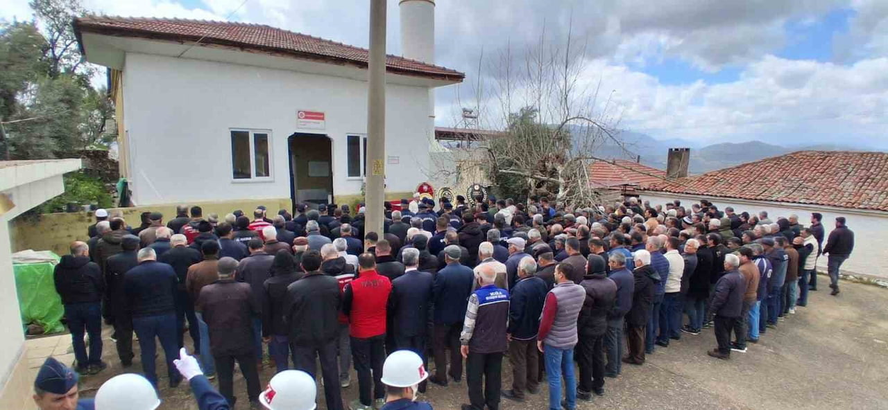 YATAĞAN’DA KIBRIS GAZİSİ SON YOLCULUĞUNA UĞURLANDI