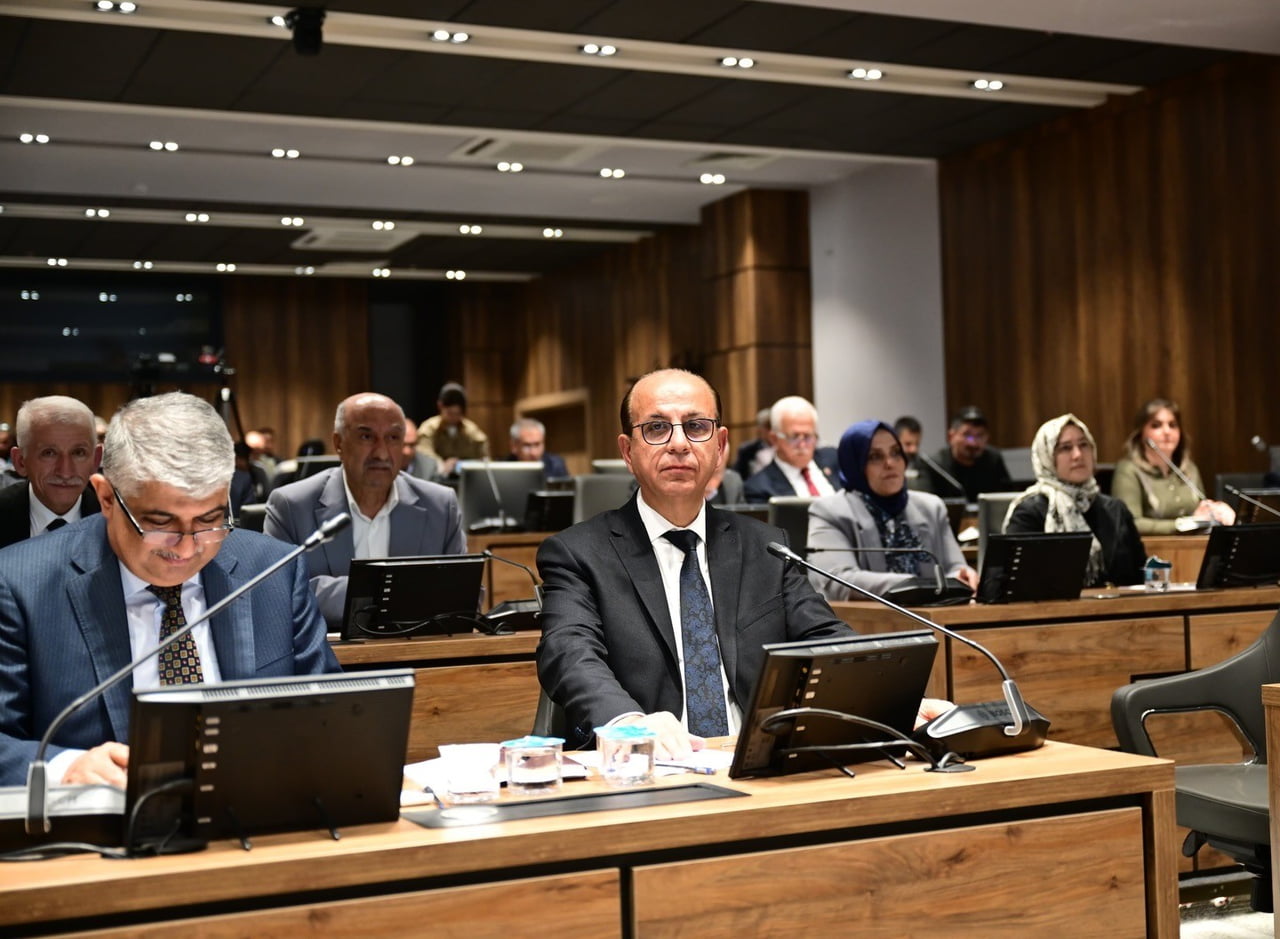 YEŞİLYURT BELEDİYE MECLİSİ’NDE BAŞKAN VEKİLLERİ, ENCÜMEN VE İHTİSAS KOMİSYONU ÜYELERİ BELLİ...