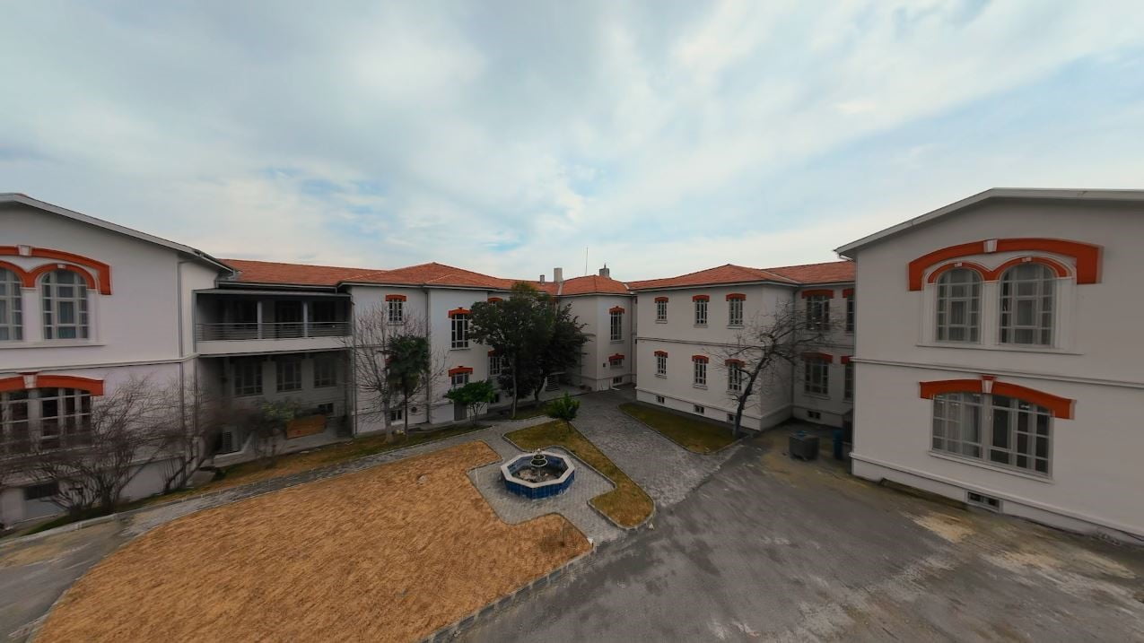 ZEYTİNBURNU’NDA BULUNAN VE 4 AĞUSTOS 2022’DE YANGINDA AĞIR HASAR ALAN BALIKLI RUM HASTANESİ...