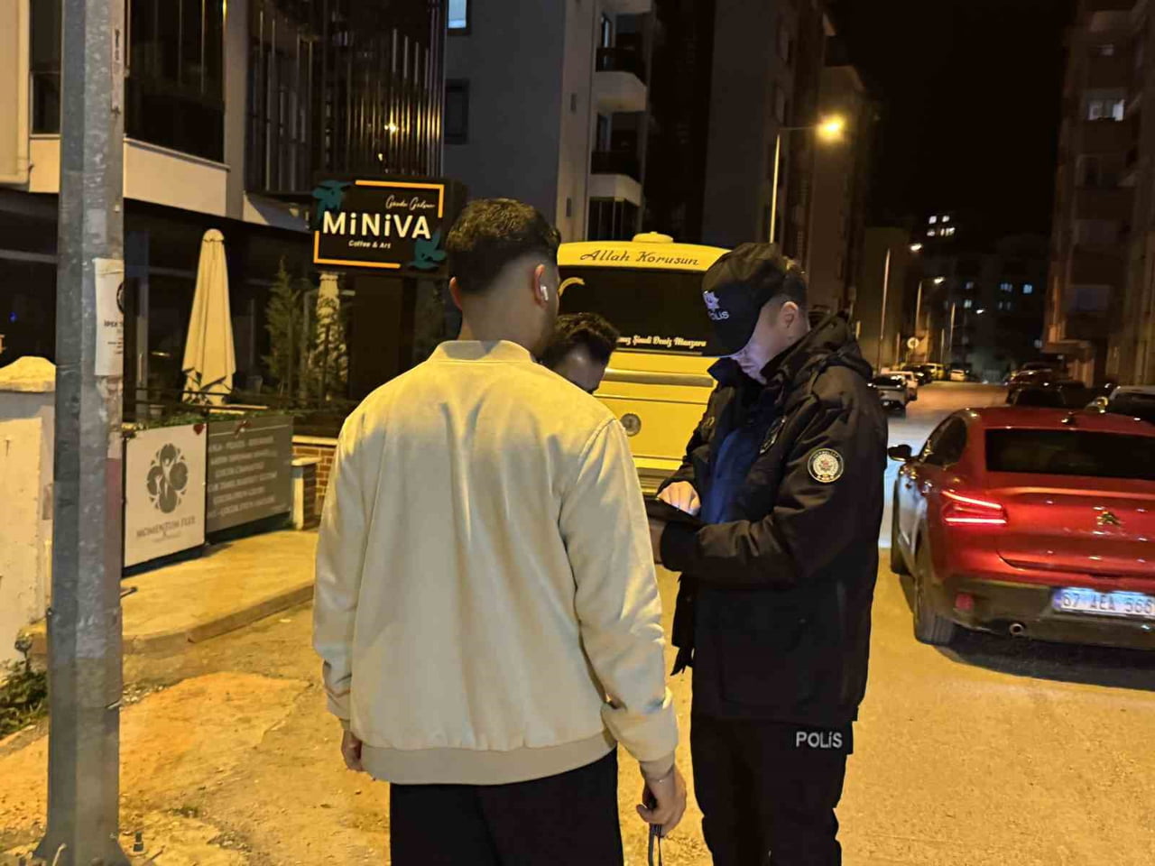 ZONGULDAK(İHA)-ZONGULDAK EMNİYET MÜDÜRLÜĞÜ EKİPLERİNCE YURT ÇEVRELERİNDE Kİ GÜVENLİĞİ SAĞLAMAK...