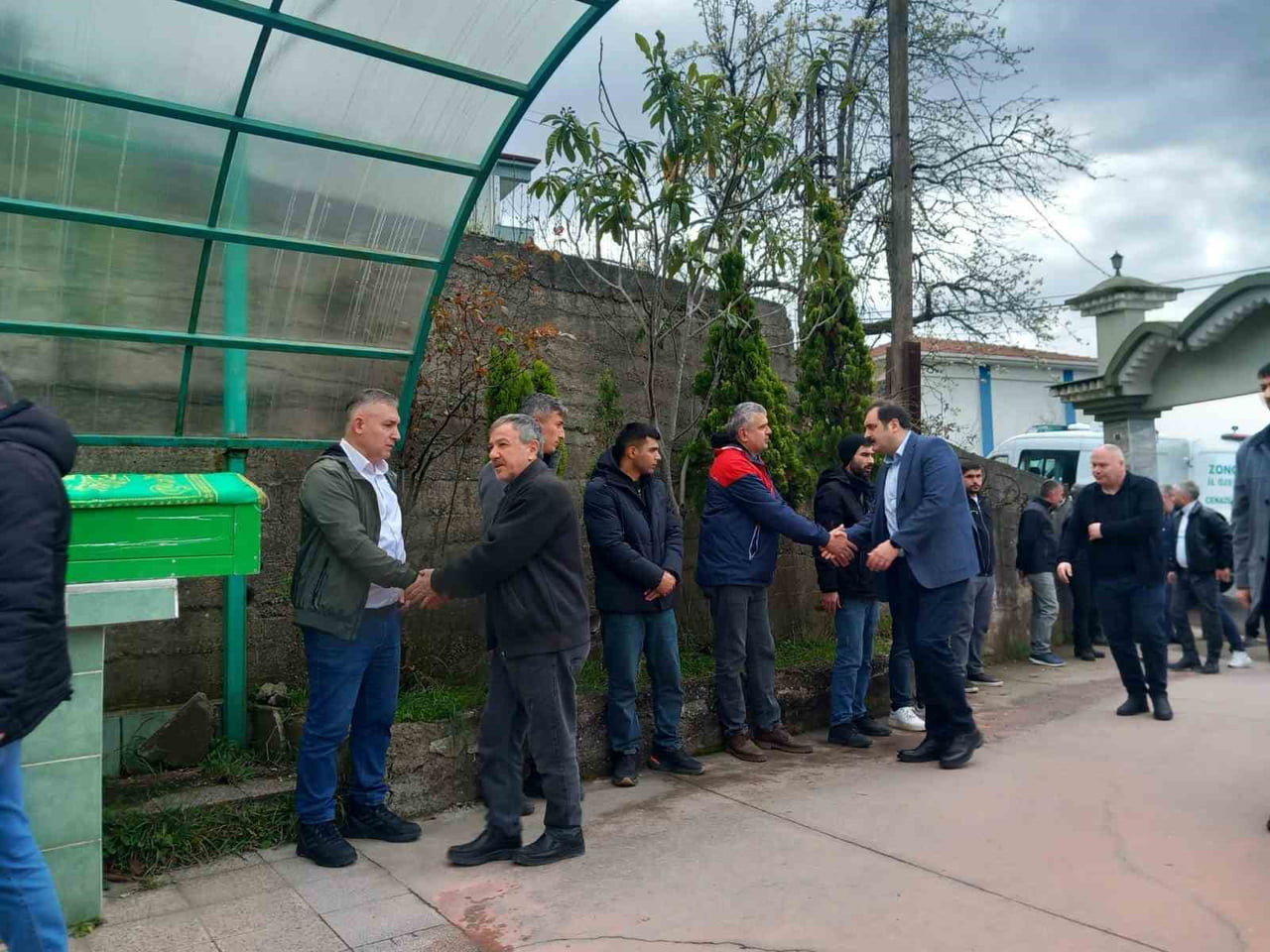 ZONGULDAK’IN KOZLU İLÇESİNDE MİDE KANSERİ NEDENİYLE 30 YAŞINDA HAYATINI KAYBEDEN İL ÖZEL İDARESİ...