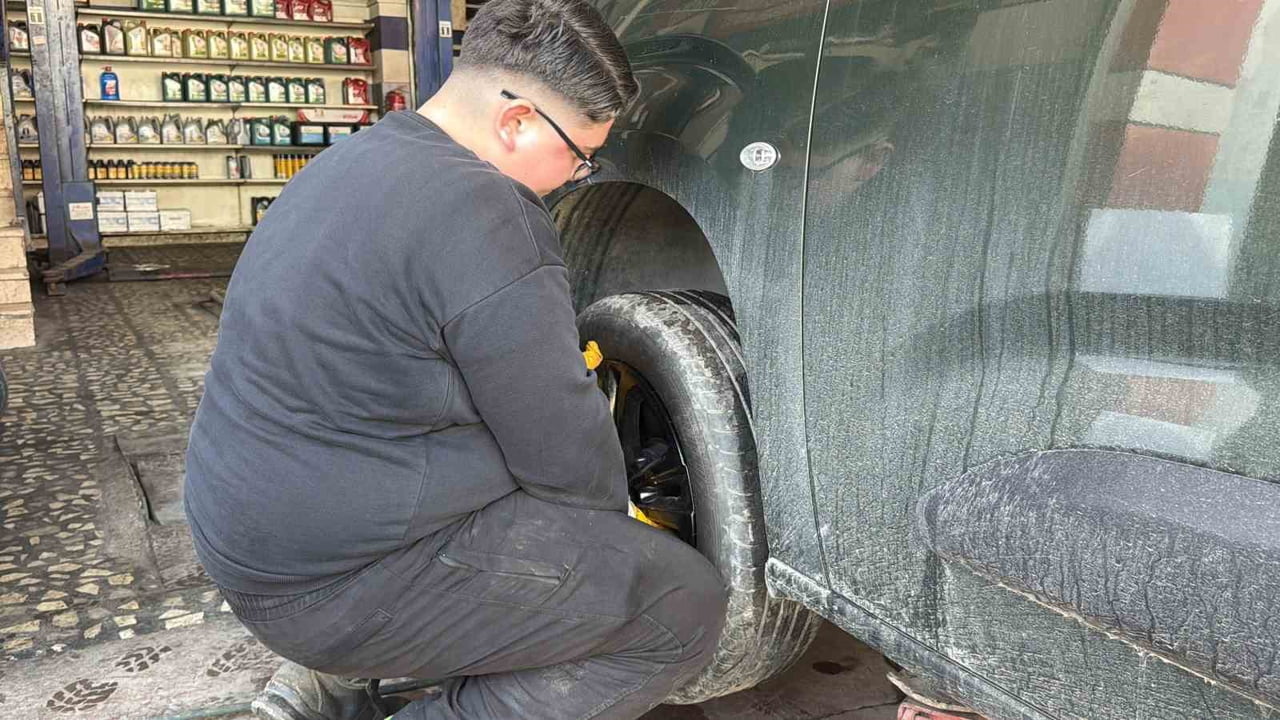 ZORUNLULUK KAPSAMINDA OLMAYAN HUSUSİ ARAÇ SAHİPLERİ, BEKLENEN YOĞUNLUĞA KALMAMAK İÇİN...