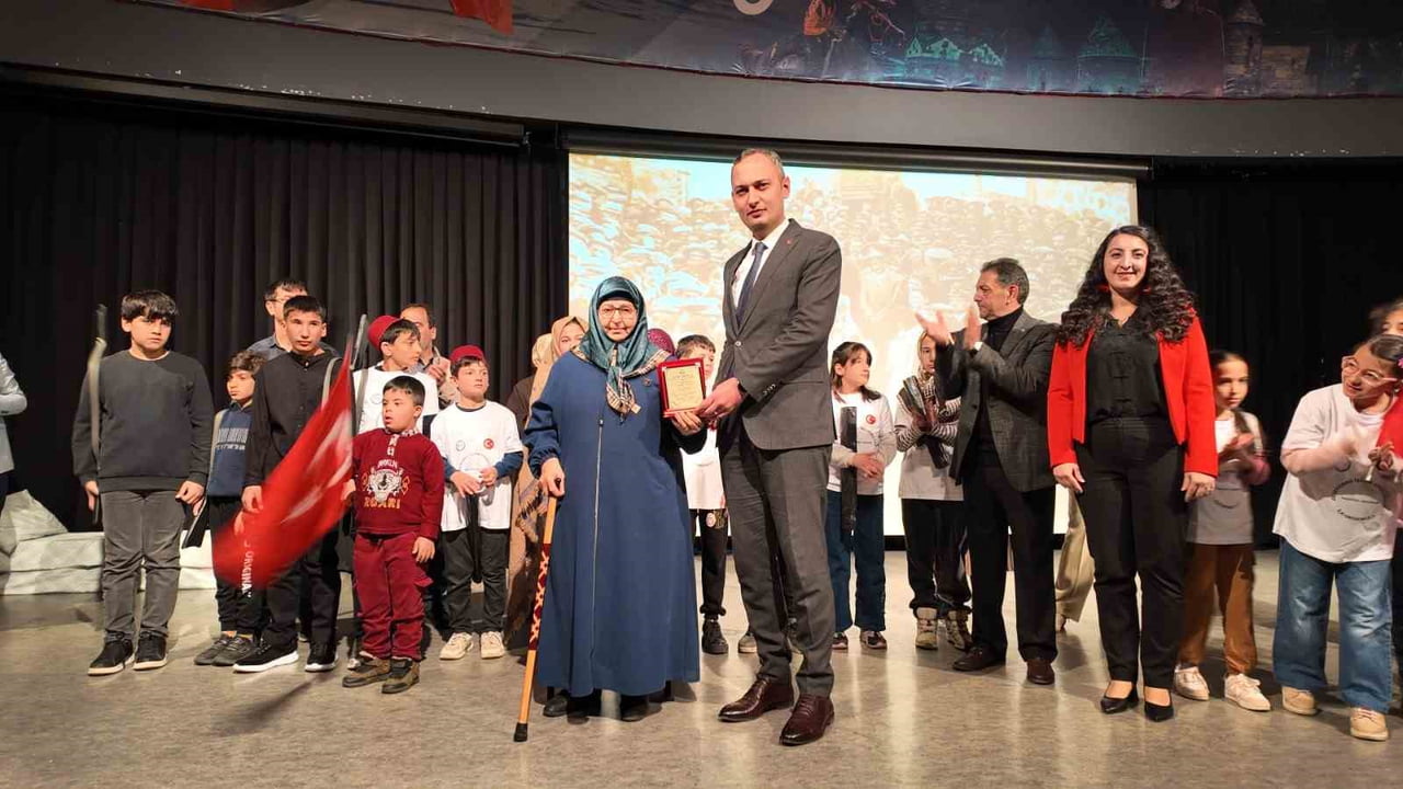 10-16 MAYIS DÜNYA ENGELLİLER HAFTASI KAPSAMINDA, NECİP FAZIL KISAKÜREK KÜLTÜR MERKEZİ’NDE İL...