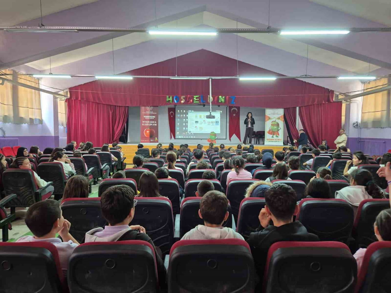 127 ÖĞRENCİYE GIDA GÜVENLİĞİ DERSİ