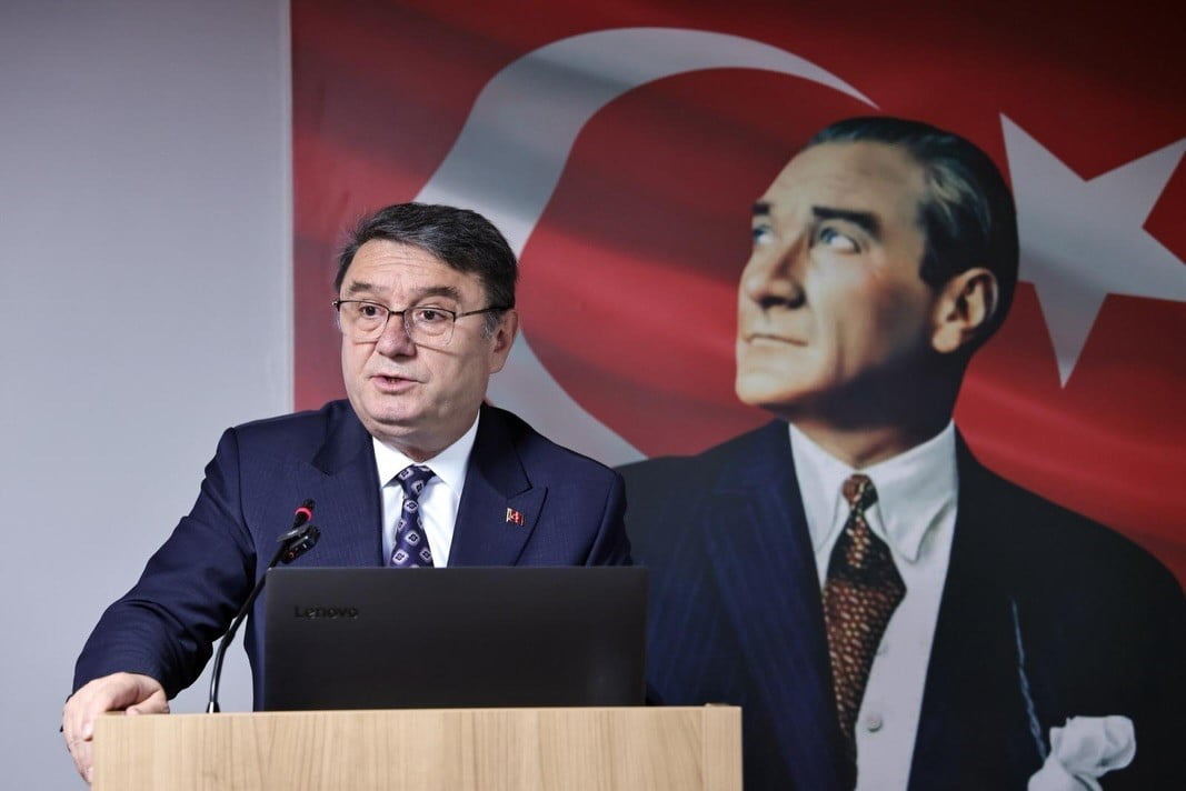 14 MAYIS ECZACILIK GÜNÜ KAPSAMINDA 17. BÖLGE ZONGULDAK ECZACI ODASI TARAFINDAN DÜZENLENEN PANELDE...