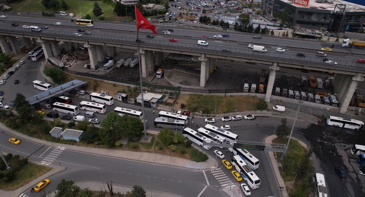 15 TEMMUZ DEMOKRASİ OTOGARI'NDA BAYRAM YOĞUNLUĞU HAVADAN GÖRÜNTÜLENDİ