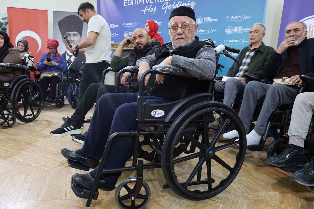 16 MAYIS ENGELLİLER HAFTASI KAPSAMINDA DÜZENLENEN PROGRAMDA YENİ ENGELSİZ HİZMET ARACINI TANITTI....