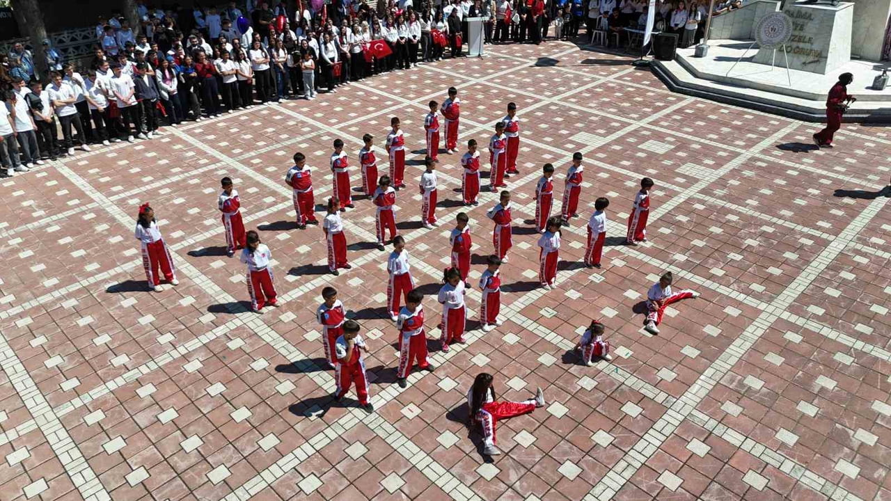 19 MAYIS ATATÜRK’Ü ANMA, GENÇLİK VE SPOR BAYRAMI’NIN 107. YILI, BEYLİKOVA’DA DÜZENLENEN KAPSAMLI...