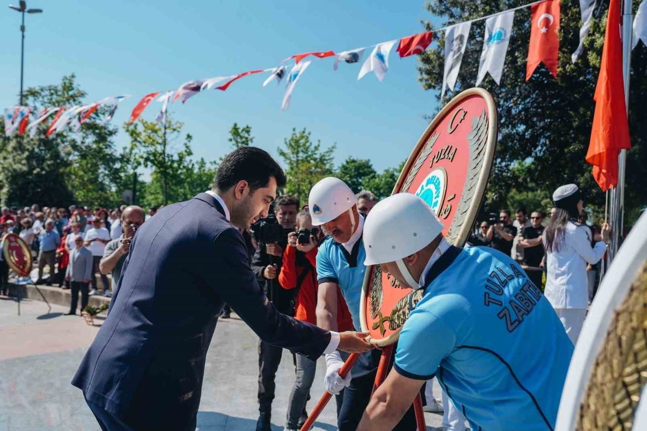 19 MAYIS KUTLAMALARININ ADRESİ OLAN TUZLA'DA, FESTİVAL VE TURNUVALARLA BAYRAM COŞKUSU TÜM İLÇEYİ...