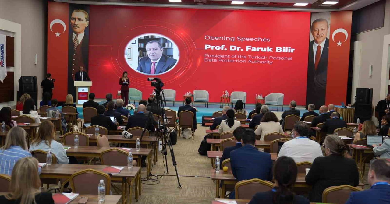 34.AVRUPA VERİ KORUMA OTORİTELERİ BAHAR KONFERANSI, KİŞİSEL VERİLERİ KORUMA KURUMUNUN EV...