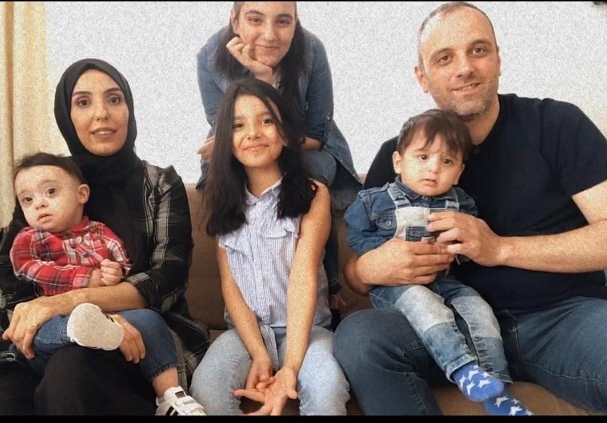4 ARACIN KARIŞTIĞI ZİNCİRLEME KAZADA ALİ YILDIZ İLE AYNI ARAÇTA BULUNAN EŞİ MELEK YILDIZ (40)...