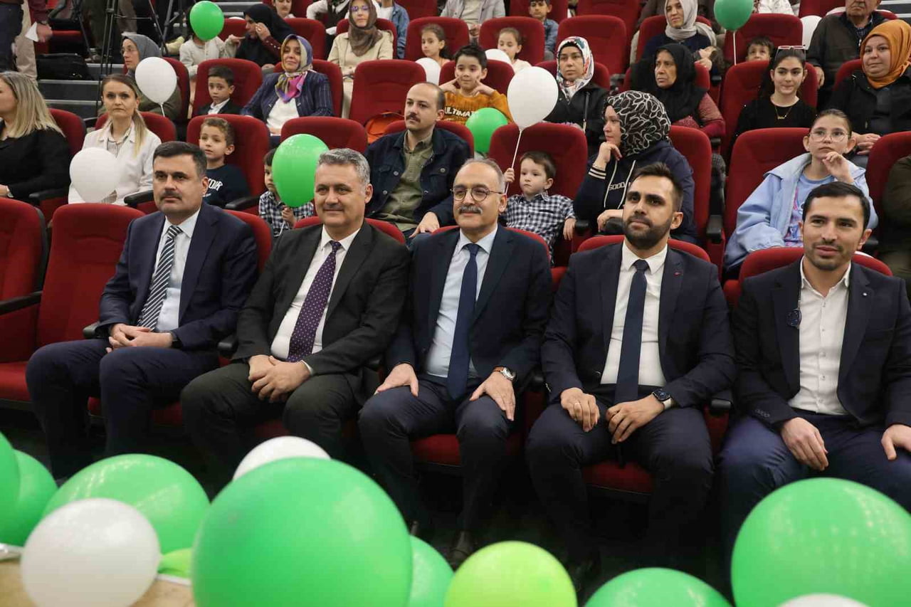 9 MAYIS DÜNYA ÇÖLYAK GÜNÜ DOLAYISIYLA KONYA İL SAĞLIK MÜDÜRLÜĞÜNCE ÇÖLYAK HASTALARI VE AİLELERİYLE...