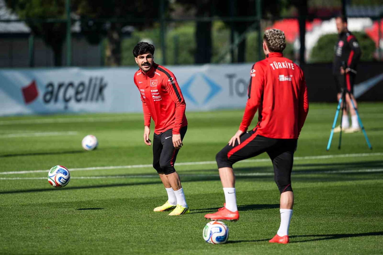A MİLLİ FUTBOL TAKIMI, 2026 FIFA DÜNYA KUPASI HAZIRLIKLARINA BUGÜN YAPTIĞI ANTRENMANLA DEVAM...