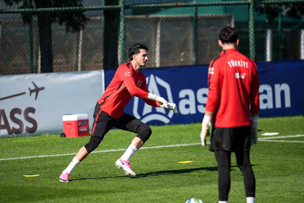 A MİLLİ FUTBOL TAKIMI, 2026 FIFA DÜNYA KUPASI HAZIRLIKLARINA BUGÜN YAPTIĞI ANTRENMANLA DEVAM...