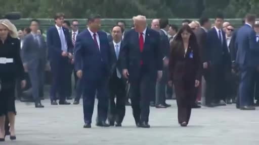 ABD Başkanı Donald Trump ve Çin Devlet Başkanı Xi Jinping, tarihi Cennet Tapınağı'nı ziyaret...