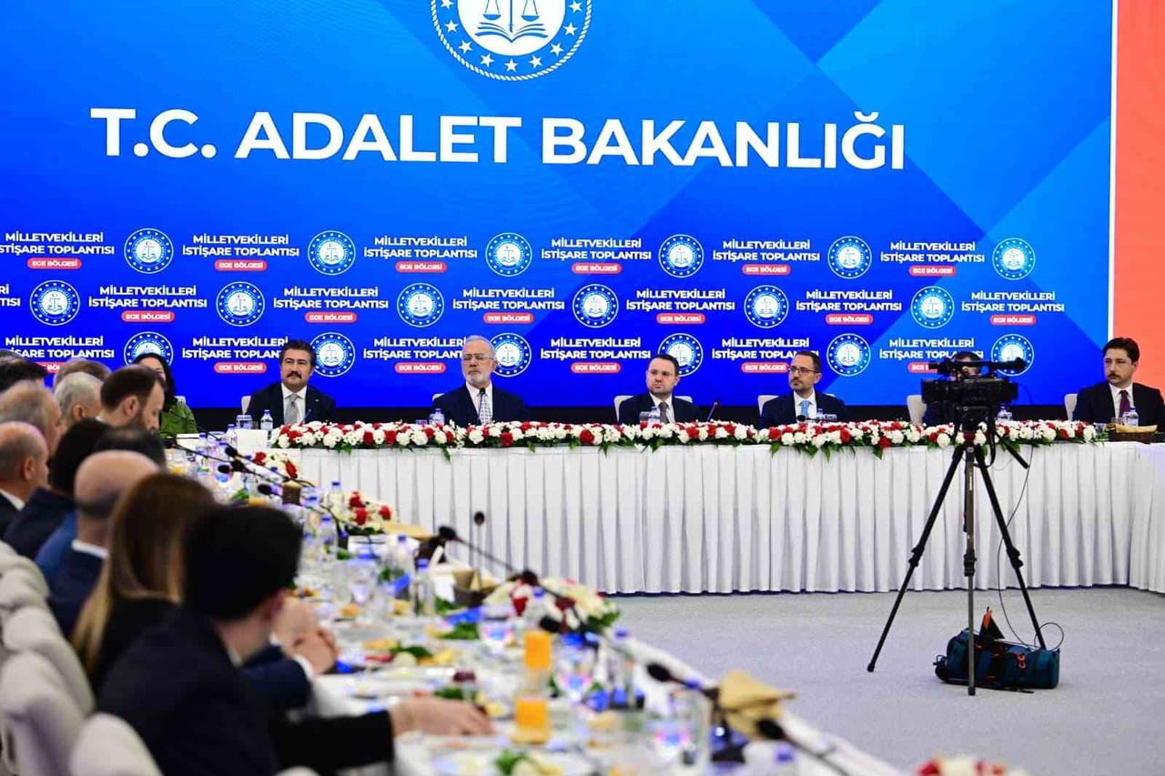 ADALET BAKANI AKIN GÜRLEK, KONKORDATO SÜRECİNİN KÖTÜYE KULLANILDIĞINI BELİRTEREK, BU KONUDA YENİ...