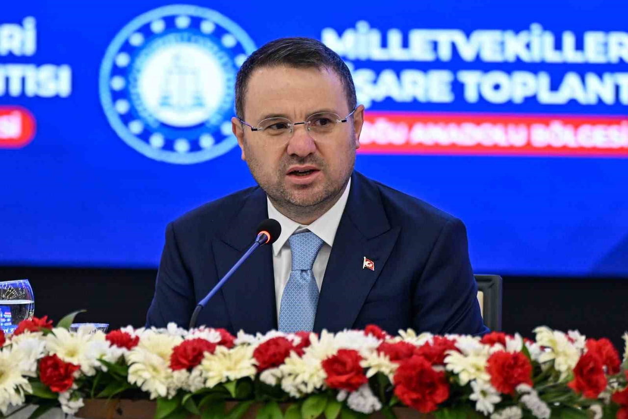 ADALET BAKANI AKIN GÜRLEK SUÇA SÜRÜKLENEN ÇOCUKLAR HAKKINDA, "ÖZELLİKLE 15 VE 18 YAŞ ARALIĞINDAKİ...