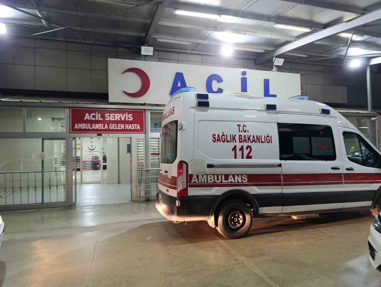 ADANA’NIN KOZAN İLÇESİNDE DARP EDİLDİĞİ SANILAN BİR KİŞİNİN HASTANEDE YAPILAN MUAYENESİNDE...