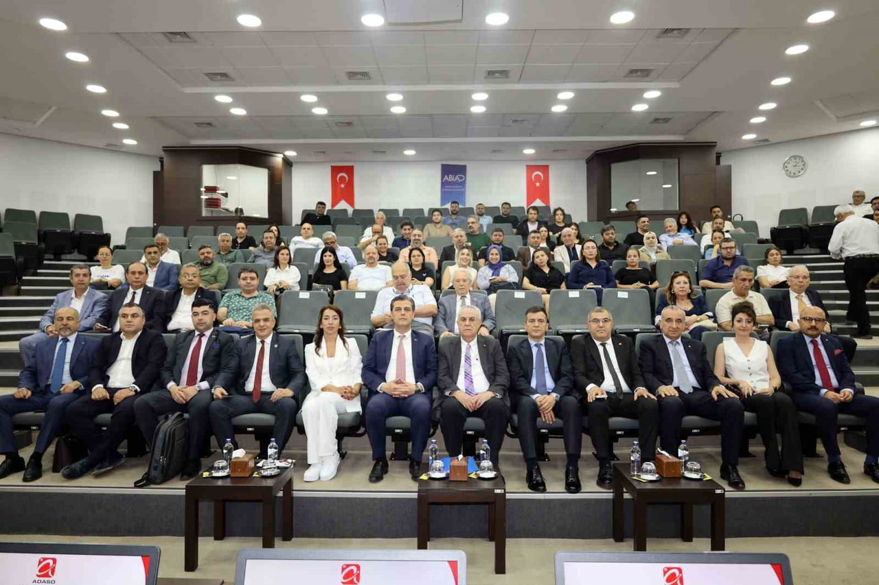 ADANA SANAYİ ODASI  (ADASO) ADANA SANAYİ ODASI SAKIP SABANCI TOPLANTI SALONU’NDA DÜZENLENEN "VERGİ...