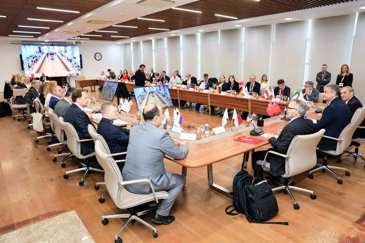 ADANA VALİSİ SAYIN MUSTAFA YAVUZ’UN KATILIMLARIYLA GERÇEKLEŞTİRİLEN KREATİVEU PROJESİ AÇILIŞ...