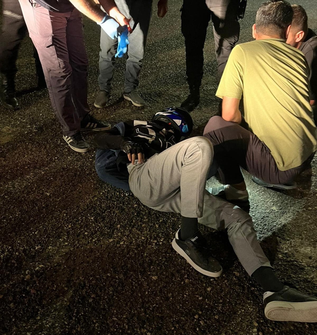 ADIYAMAN'DA SEYİR HALİNDE OLDUĞU SIRADA ÇUKURA GİREN MOTOSİKLETİN DEVRİLMESİ SONUCU 1 KİŞİ...