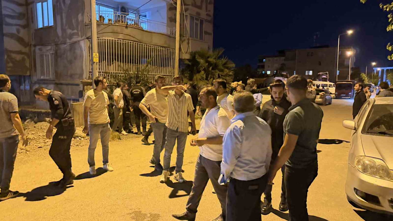 ADIYAMAN’DA EV SAHİBİ İLE KİRACININ YAKINLARI ARASINDA ÇIKAN KAVGADA 2’Sİ KADIN 11 KİŞİ...