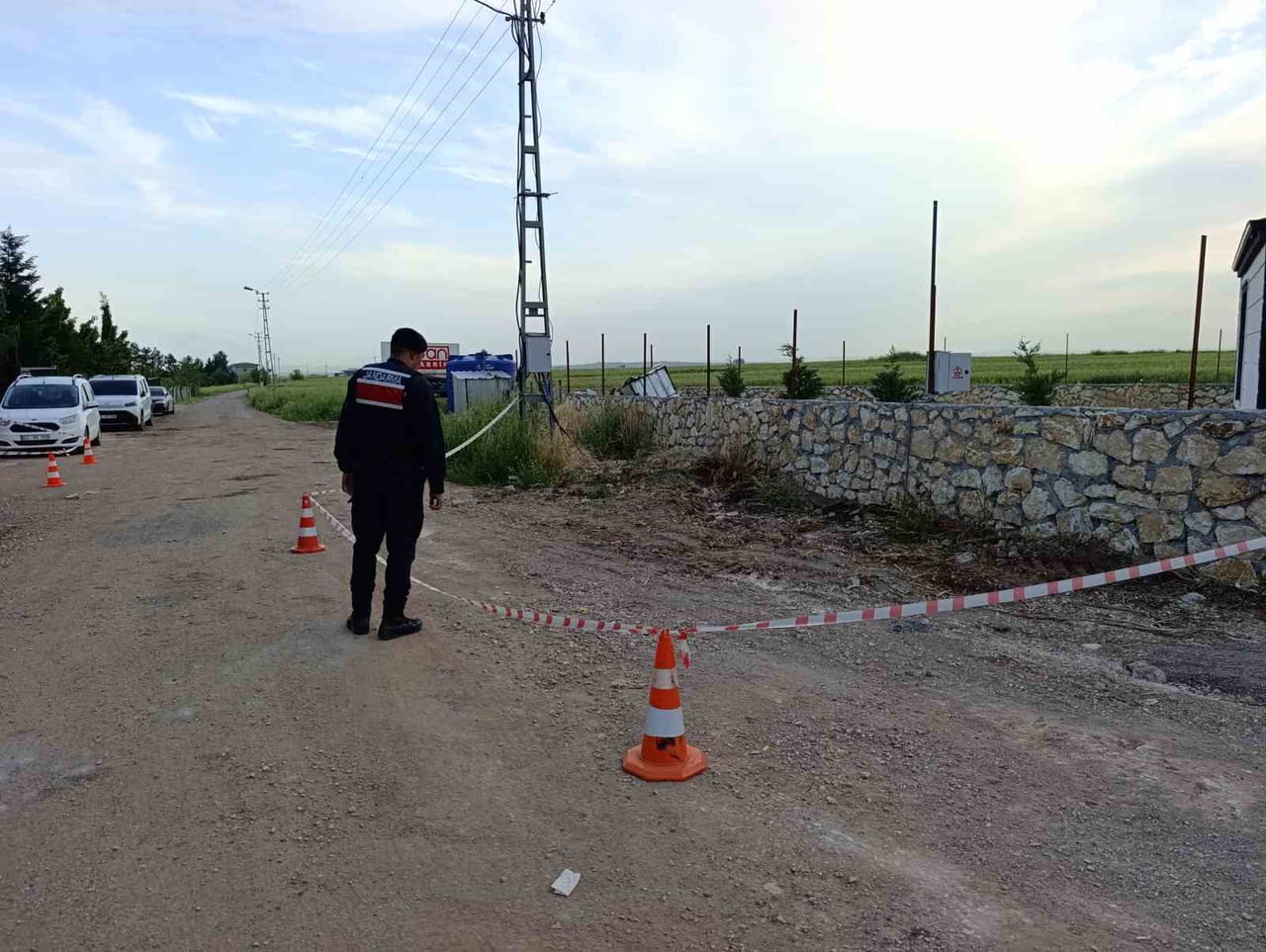 ADIYAMAN’DA İKİ GRUP ARASINDA ÇIKAN SİLAHLI KAVGADA 3 KİŞİ YARALANDI.