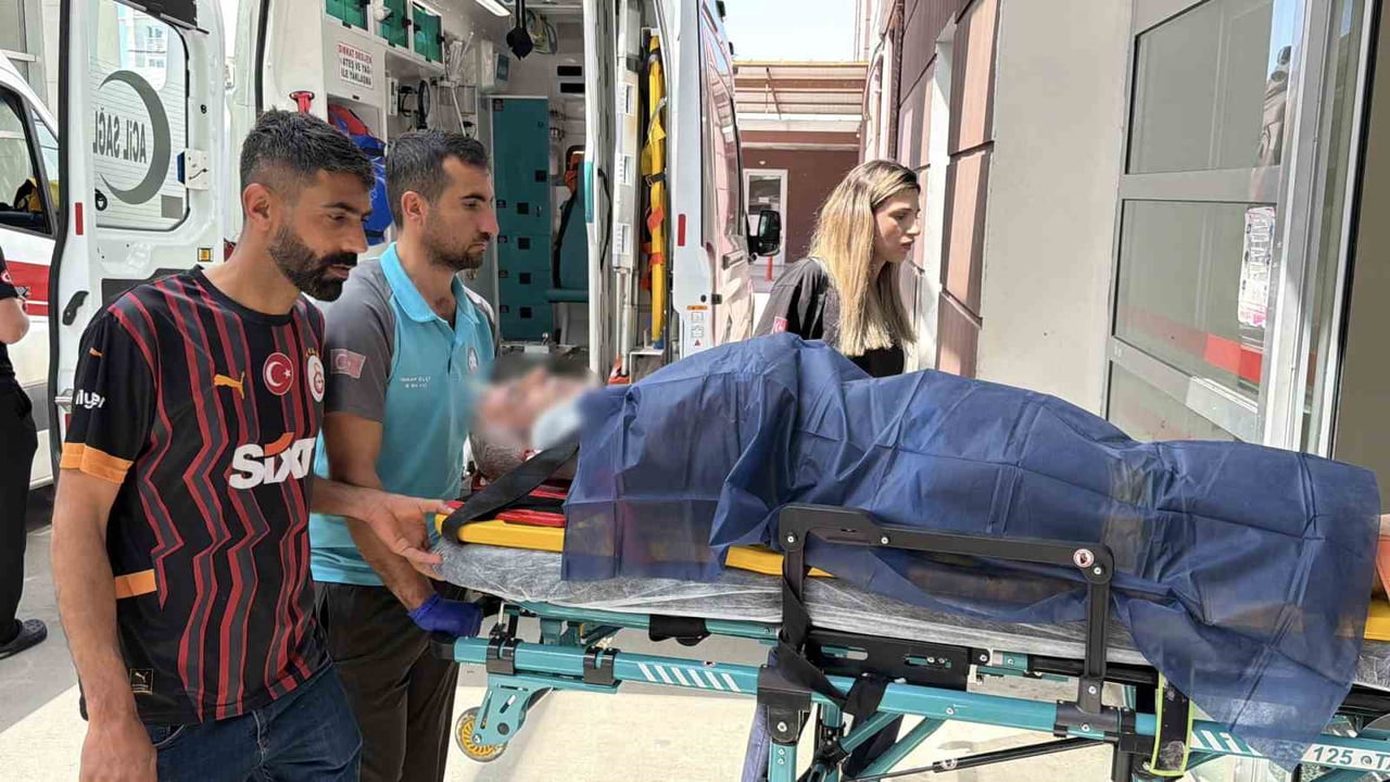 ADIYAMAN’DA, KURBAN BAYRAMININ İLK GÜNÜNDE ACEMİ KASAPLAR HASTANELİK OLDU.